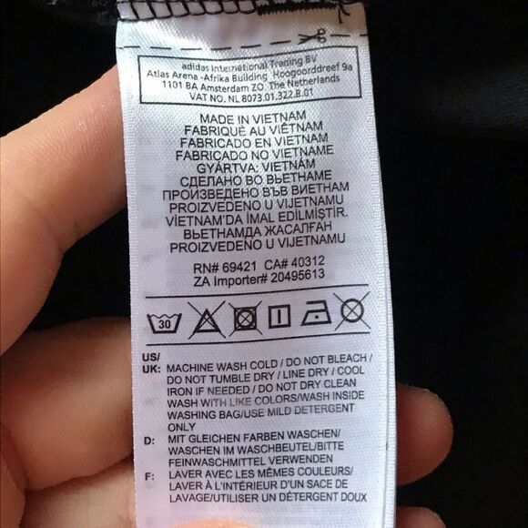 Reebok sweater  - Picture 2 of 9